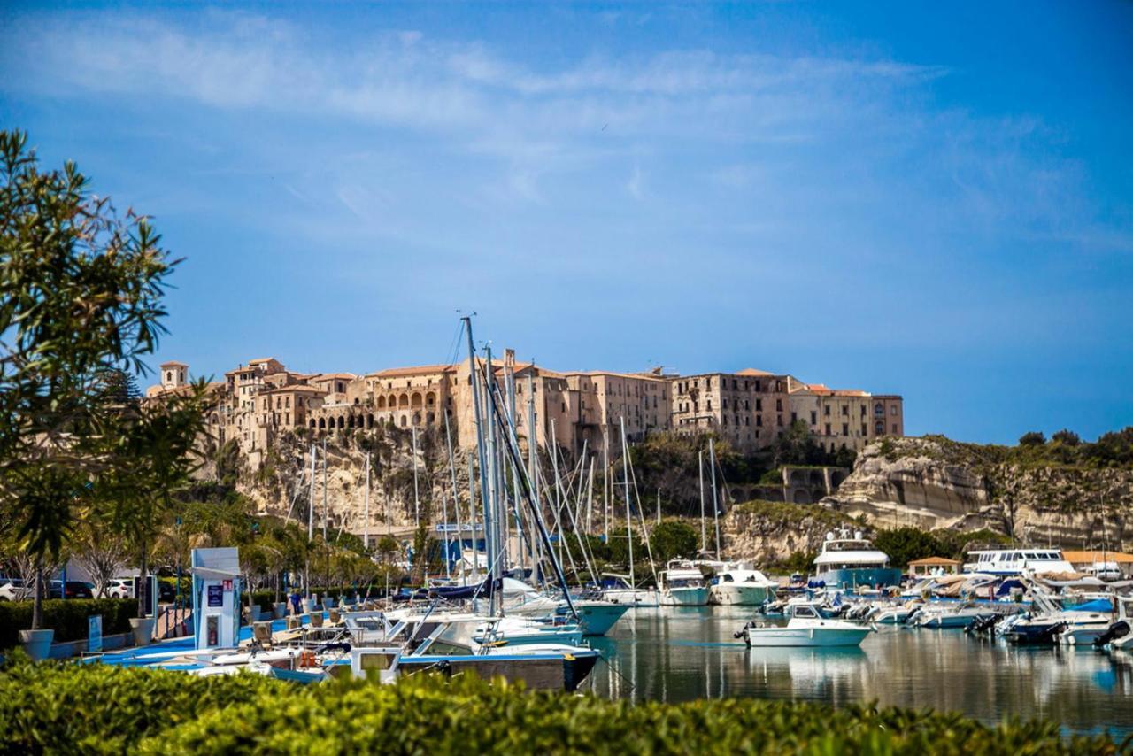 All'Angolo Della Torre Tropea Zewnętrze zdjęcie